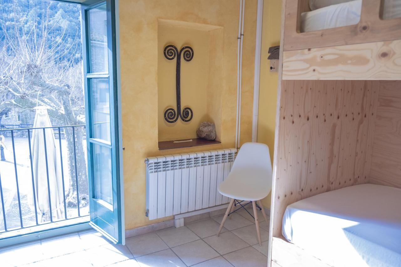 La Rectoria D'Albanya Hostel Εξωτερικό φωτογραφία